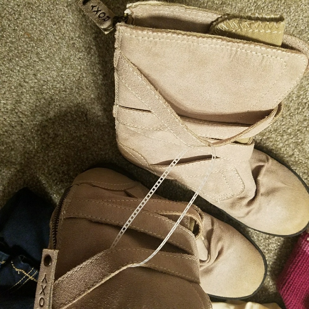 Roxy Boots